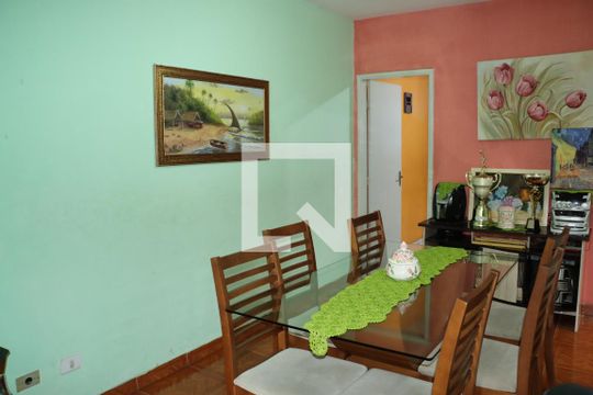Casa para alugar com 2 quartos, 140m² em Jardim Nova Coimbra, Cotia