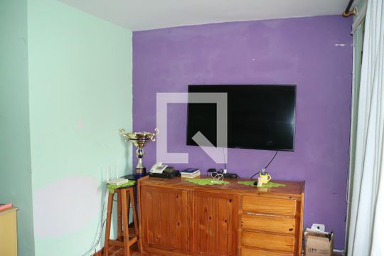 Casa para alugar com 2 quartos, 140m² em Jardim Nova Coimbra, Cotia