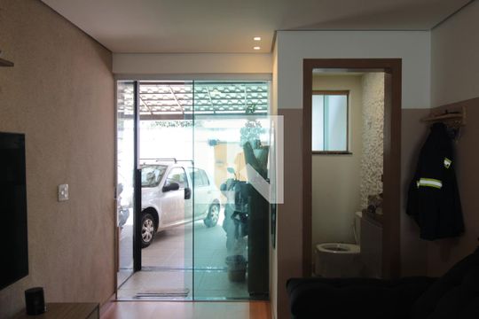 Sala de casa à venda com 3 quartos, 114m² em Santa Amelia, Belo Horizonte