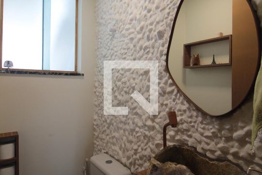 Lavabo de casa à venda com 3 quartos, 114m² em Santa Amelia, Belo Horizonte