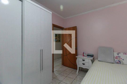 Casa para alugar com 4 quartos, 350m² em Cidade Satelite Santa Barbara, São Paulo