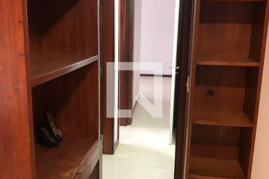 Quarto de apartamento à venda com 3 quartos, 119m² em Barra da Tijuca, Rio de Janeiro