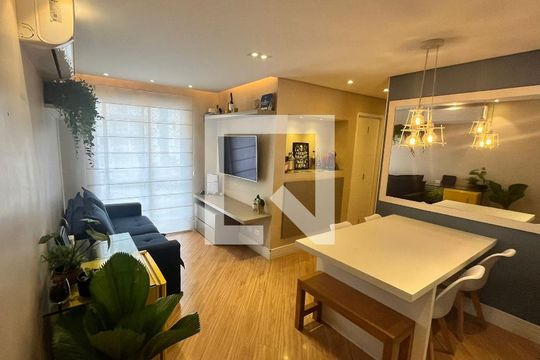 Sala de apartamento à venda com 3 quartos, 64m² em Carandiru, São Paulo