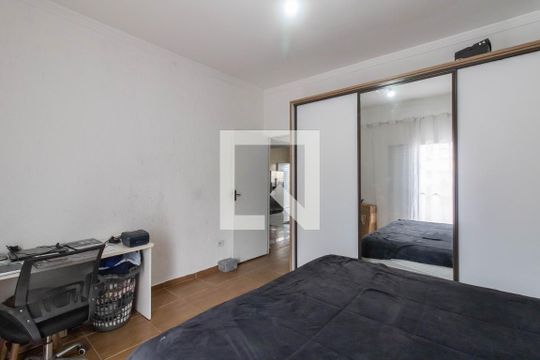 Quarto 1 de casa para alugar com 2 quartos, 300m² em Jardim Bela Vista, Guarulhos