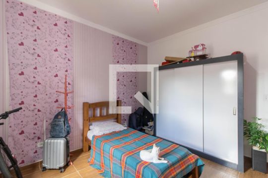 Quarto 2 de casa para alugar com 2 quartos, 300m² em Jardim Bela Vista, Guarulhos