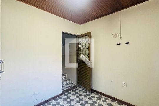 Quarto de casa à venda com 3 quartos, 2000m² em Estâncias Imperiais, Contagem