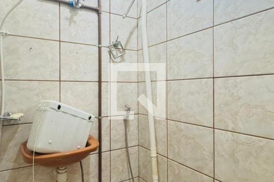 Banheiro de casa à venda com 3 quartos, 2000m² em Estâncias Imperiais, Contagem