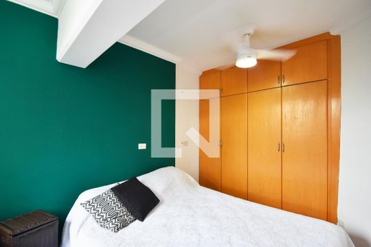 quarto 1 de apartamento para alugar com 2 quartos, 58m² em Pompeia, São Paulo