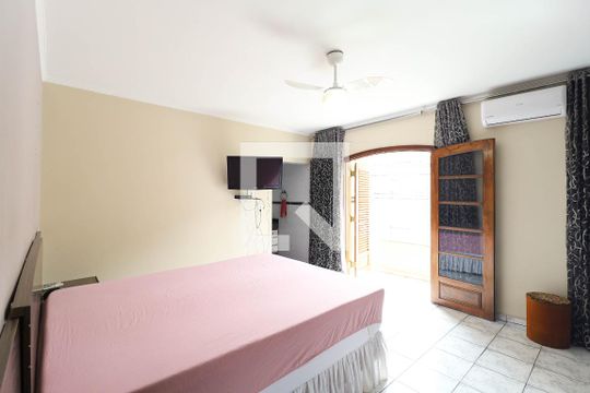 Casa à venda com 3 quartos, 193m² em Vila Guilherme, São Paulo