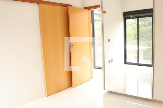 Suíte 1 de casa à venda com 5 quartos, 530m² em Residencial Goiânia Golfe Clube, Goiânia