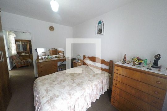 Casa à venda com 2 quartos, 400m² em Jardim, Santo André