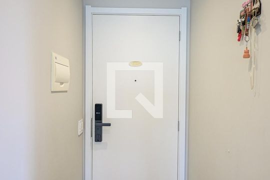 Hall de Entrada de apartamento à venda com 2 quartos, 42m² em Jardim Parque Morumbi, São Paulo