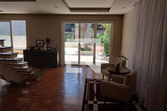 Casa à venda com 7 quartos, 450m² em Jardim Guanabara, Rio de Janeiro