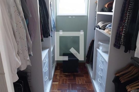 Casa à venda com 7 quartos, 450m² em Jardim Guanabara, Rio de Janeiro