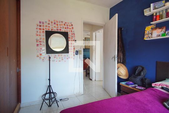 Quarto 1 de apartamento para alugar com 2 quartos, 69m² em São Sebastião, Porto Alegre