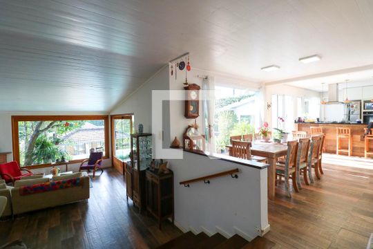 Sala de Estar e Jantar de casa para alugar com 4 quartos, 1000m² em Chácara Monte Alegre, São Paulo