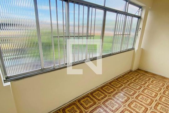 Sala de apartamento para alugar com 2 quartos, 67m² em Quintino Bocaiúva, Rio de Janeiro