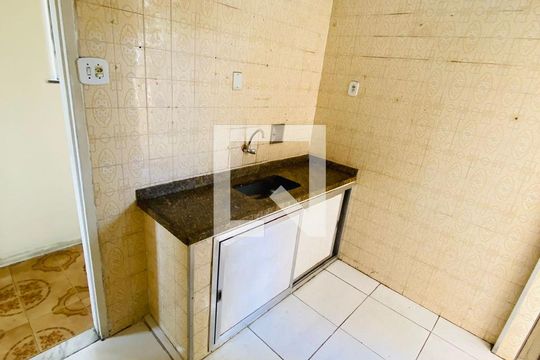 Cozinha de apartamento para alugar com 2 quartos, 67m² em Quintino Bocaiúva, Rio de Janeiro