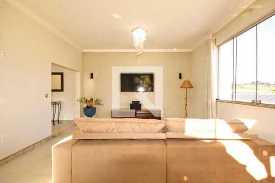 sala de casa à venda com 5 quartos, 390m² em Bandeirantes (pampulha), Belo Horizonte