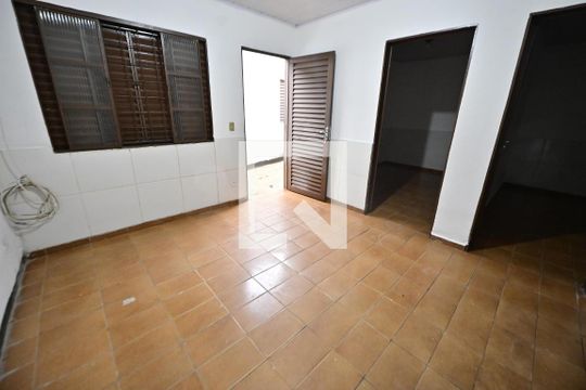 Casa de Condomínio para alugar com 2 quartos, 49m² em Setor Sul, Goiânia