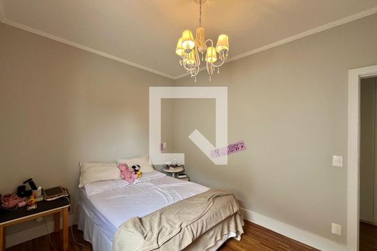 Quarto 1 de casa de condomínio à venda com 4 quartos, 340m² em Conjunto Habitacional Vila Santana (sousas), Campinas