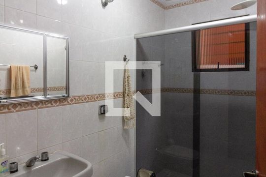 Casa à venda com 4 quartos, 221m² em Parque Continental, Guarulhos