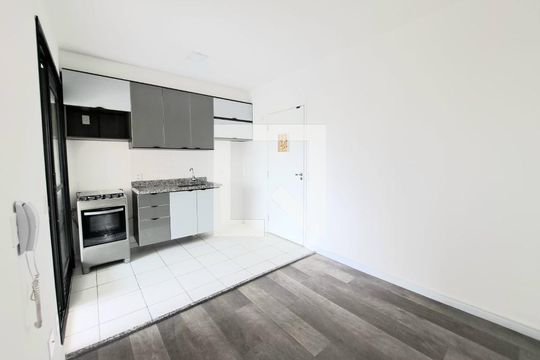 Sala/Cozinha de apartamento para alugar com 2 quartos, 43m² em Km 18, Osasco
