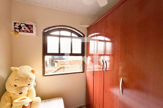 quarto 2 de casa à venda com 3 quartos, 184m² em Vila Santista, São Paulo