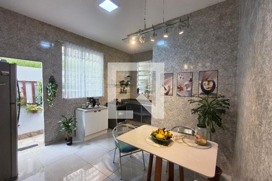 Cozinha de casa para alugar com 2 quartos, 150m² em Curicica, Rio de Janeiro