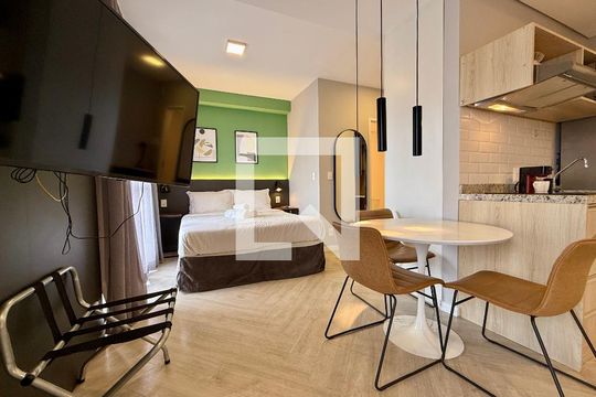 Sala de apartamento para alugar com 1 quarto, 44m² em Jardim das Acacias, São Paulo