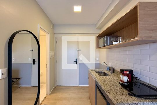Studio de kitnet/studio para alugar com 0 quarto, 22m² em Jardim das Acacias, São Paulo