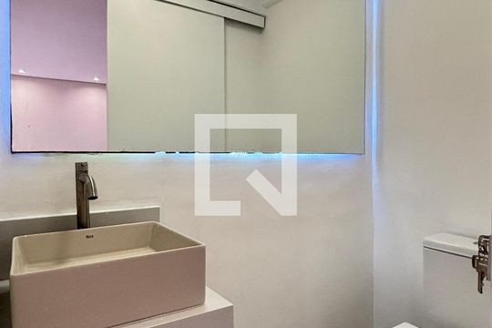 Lavabo de apartamento para alugar com 3 quartos, 94m² em Vila Olímpia, São Paulo
