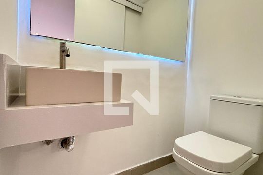 Lavabo de apartamento para alugar com 3 quartos, 94m² em Vila Olímpia, São Paulo