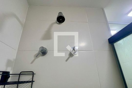 Banheiro de apartamento à venda com 1 quarto, 29m² em Sumarezinho, São Paulo