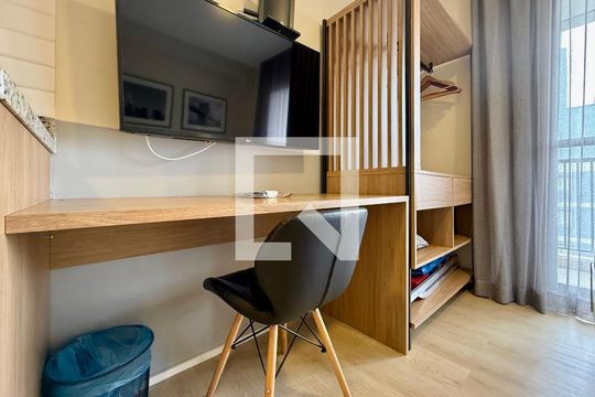 Quarto de kitnet/studio à venda com 1 quarto, 22m² em Jardim das Acacias, São Paulo