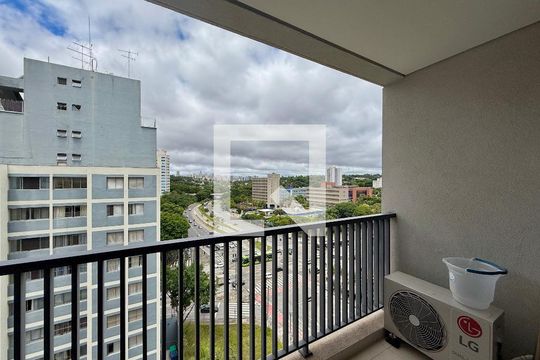 Sacada  de kitnet/studio à venda com 1 quarto, 22m² em Jardim das Acacias, São Paulo