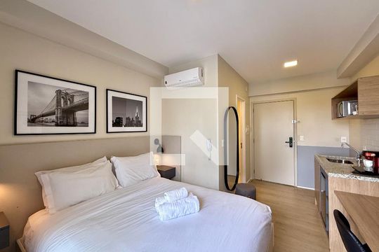 Quarto  de kitnet/studio à venda com 0 quarto, 22m² em Jardim das Acacias, São Paulo