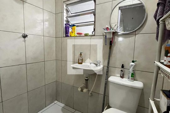 Banheiro de casa à venda com 2 quartos, 150m² em Vila Ponte Rasa, São Paulo