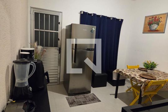 Sala/cozinha de casa para alugar com 1 quarto, 90m² em Jardim Santa Mena, Guarulhos