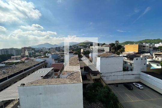 Vista de apartamento à venda com 4 quartos, 160m² em Vila Valqueire, Rio de Janeiro