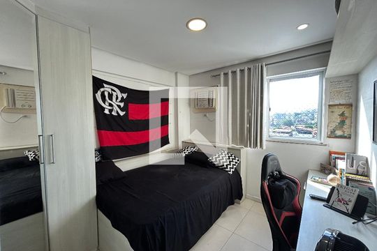 Quarto 1 de apartamento à venda com 4 quartos, 160m² em Vila Valqueire, Rio de Janeiro