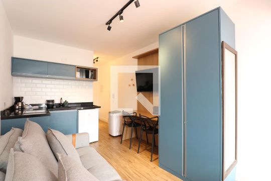 Sala/Cozinha de apartamento para alugar com 1 quarto, 25m² em Pompeia, São Paulo