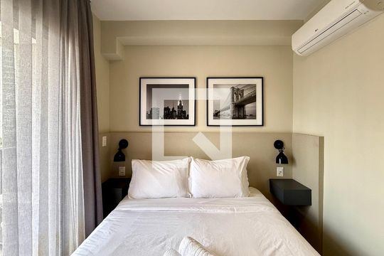 Quarto  de kitnet/studio à venda com 1 quarto, 22m² em Jardim das Acacias, São Paulo