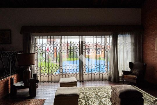 Sala 1 de casa à venda com 3 quartos, 684m² em Vila Mariana, São Paulo