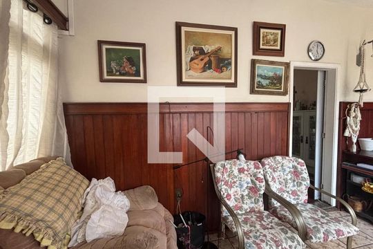 Casa à venda com 4 quartos, 218m² em Centro, São Leopoldo