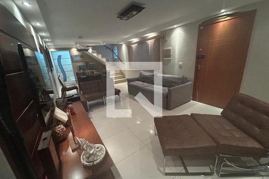 Sala de casa à venda com 3 quartos, 122m² em Vila do Bosque, São Paulo