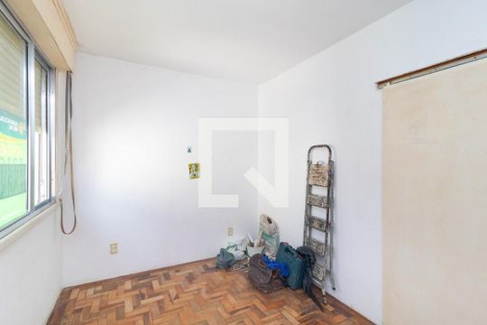 Quarto 2 de apartamento para alugar com 2 quartos, 49m² em Santo Antônio, Porto Alegre
