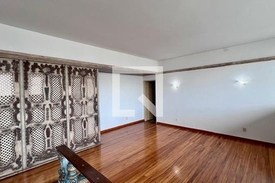 sala  de apartamento à venda com 4 quartos, 180m² em Funcionários, Belo Horizonte