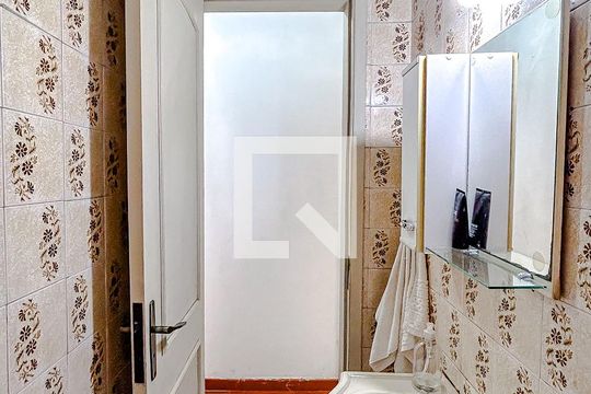 Lavabo de casa à venda com 4 quartos, 240m² em Vila Nova Manchester, São Paulo