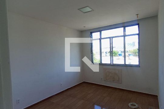 Apartamento à venda com 2 quartos, 84m² em Olaria, Rio de Janeiro